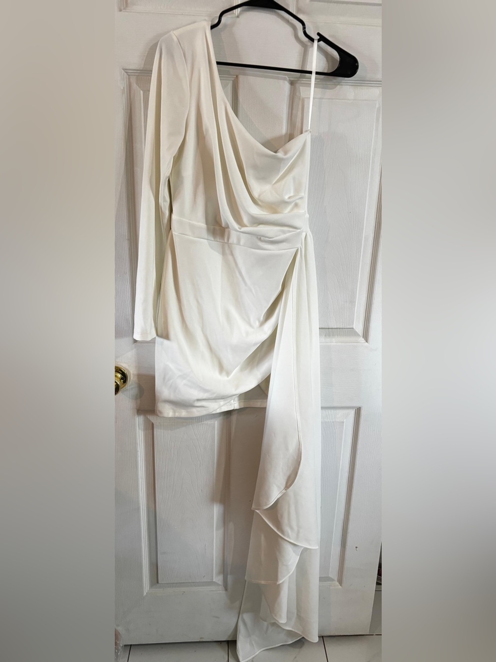 Elegant White Draped Women’s Dress